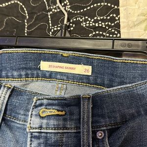 Levi’s size 26